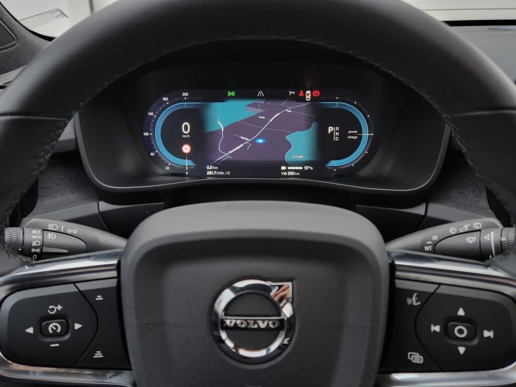 Volvo XC40, image 12