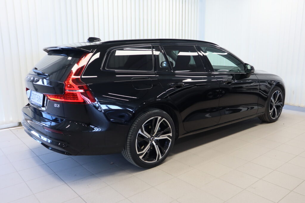 Volvo V60, image 3