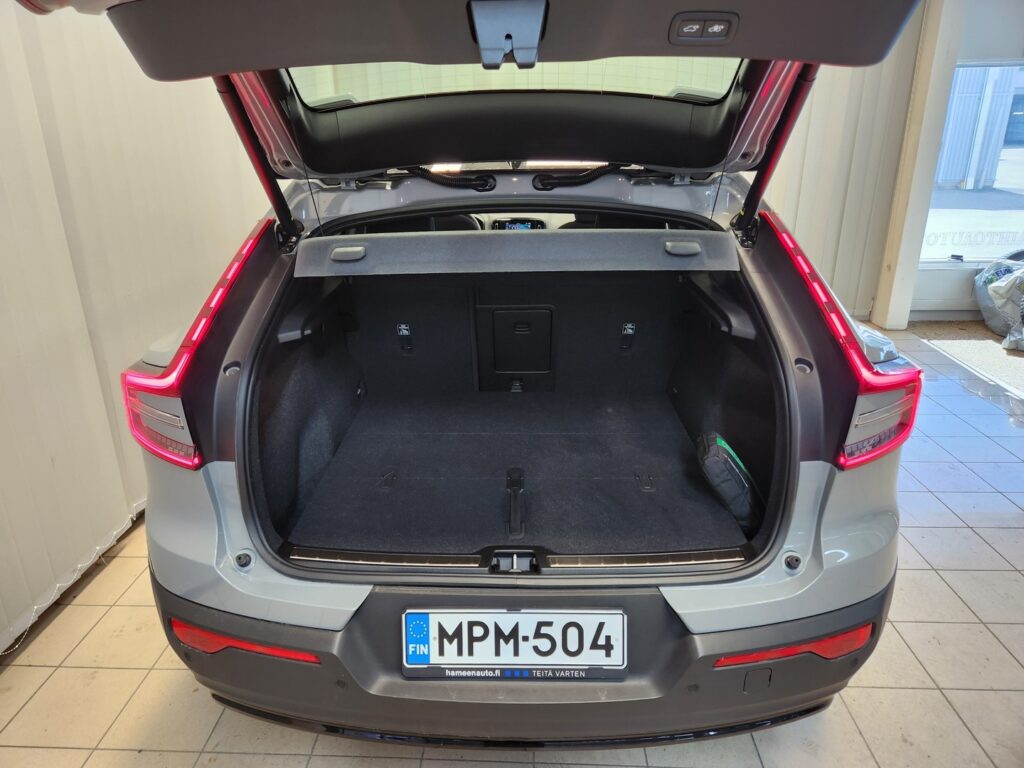 Volvo C40, image 16