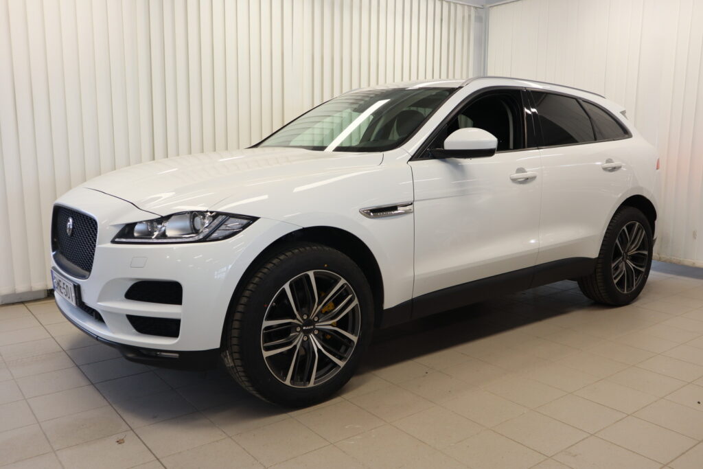 Jaguar F-PACE, image 1