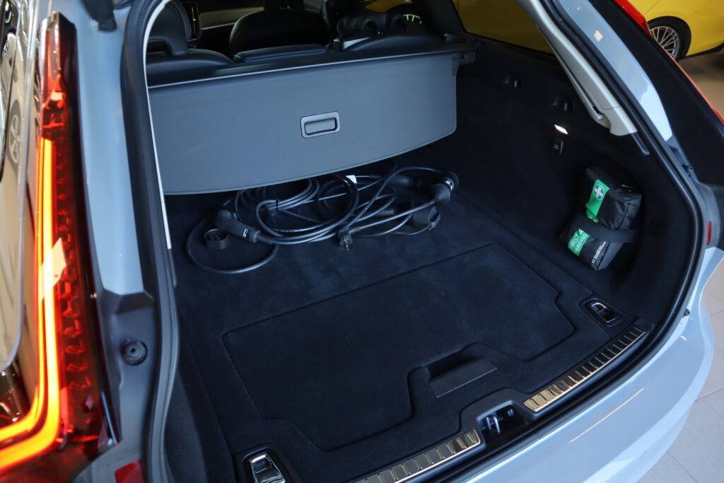 Volvo V90, image 17