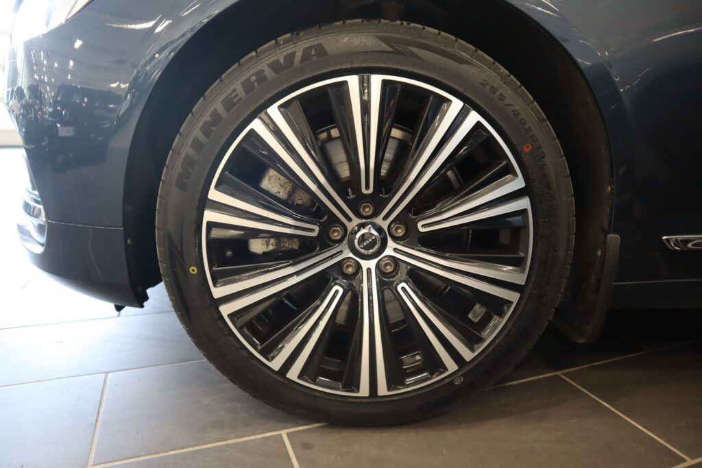 Volvo S90, image 17