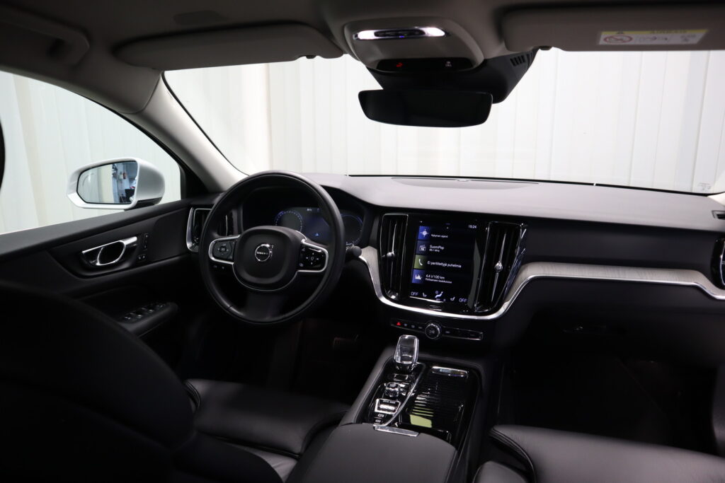 Volvo S60, image 17