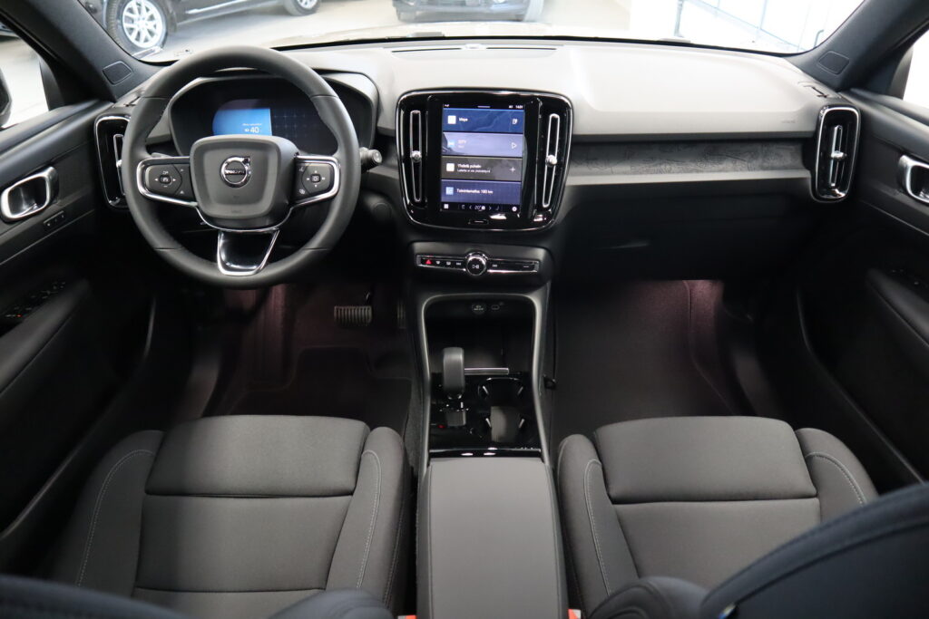 Volvo XC40, image 11