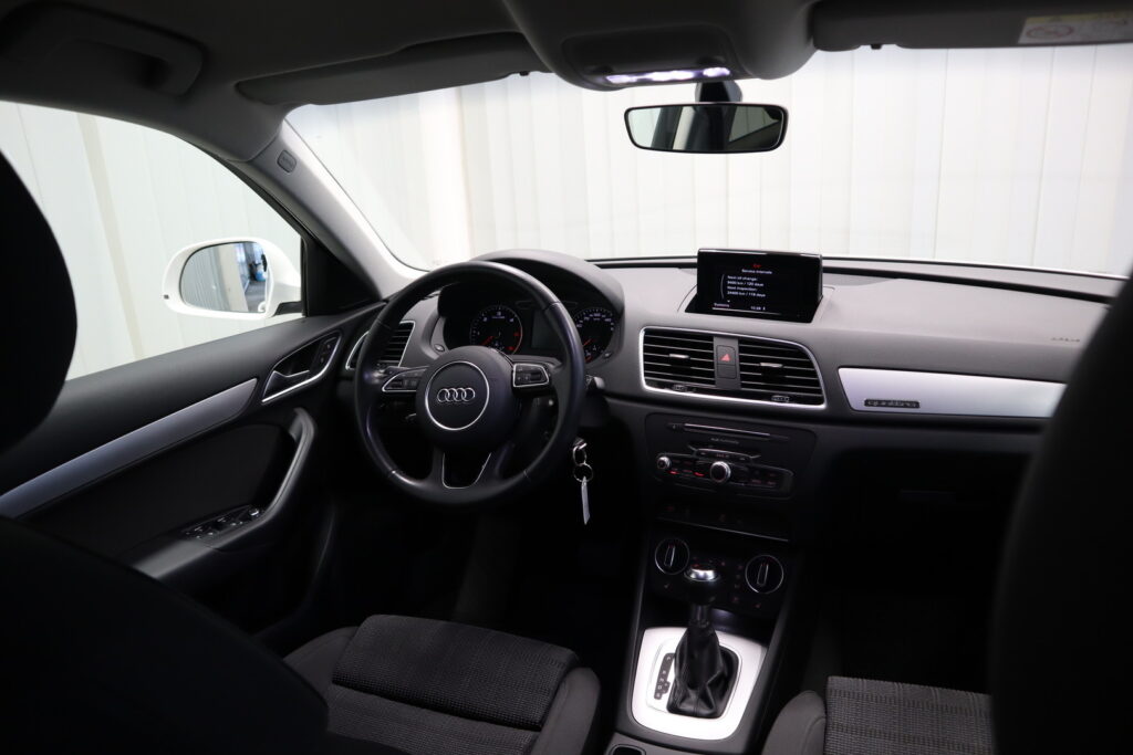 Audi Q3, image 12