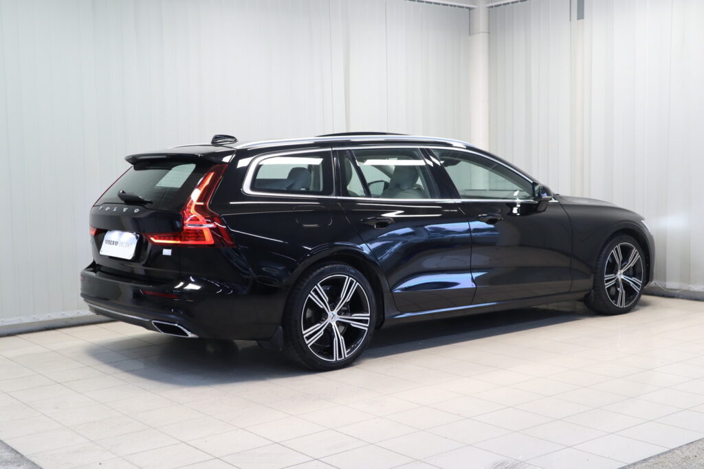 Volvo V60, image 22