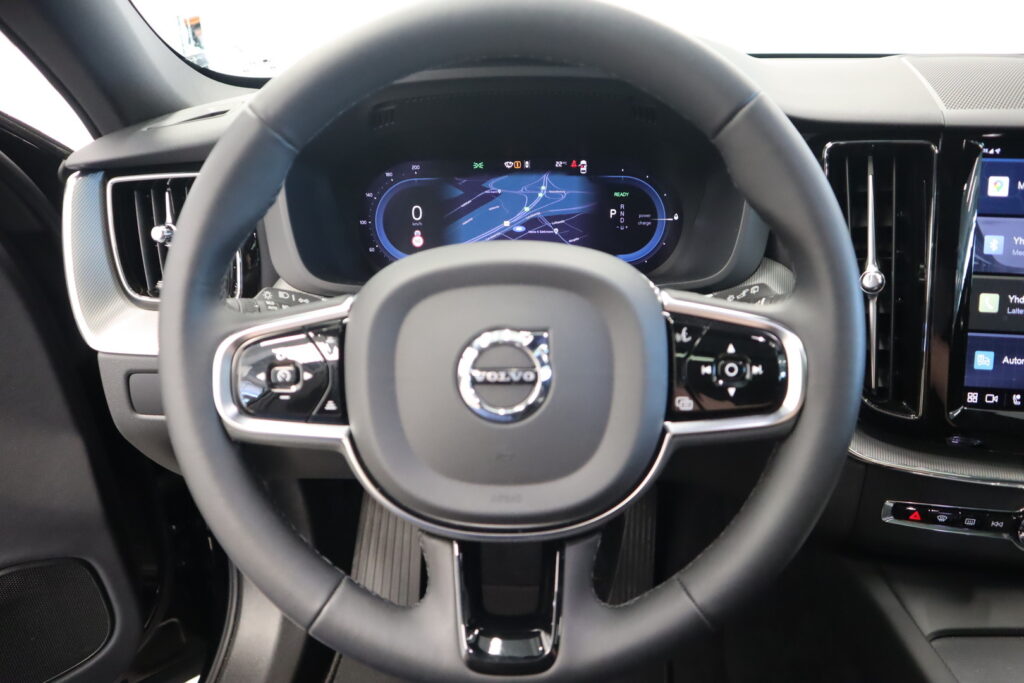 Volvo XC60, image 8