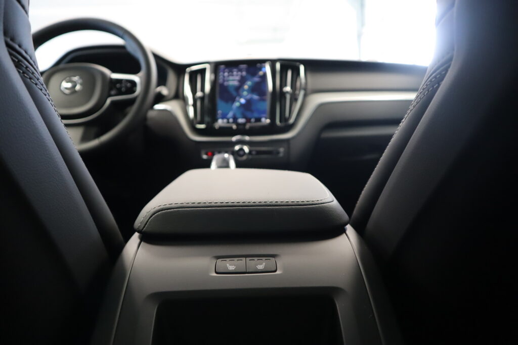 Volvo XC60, image 14