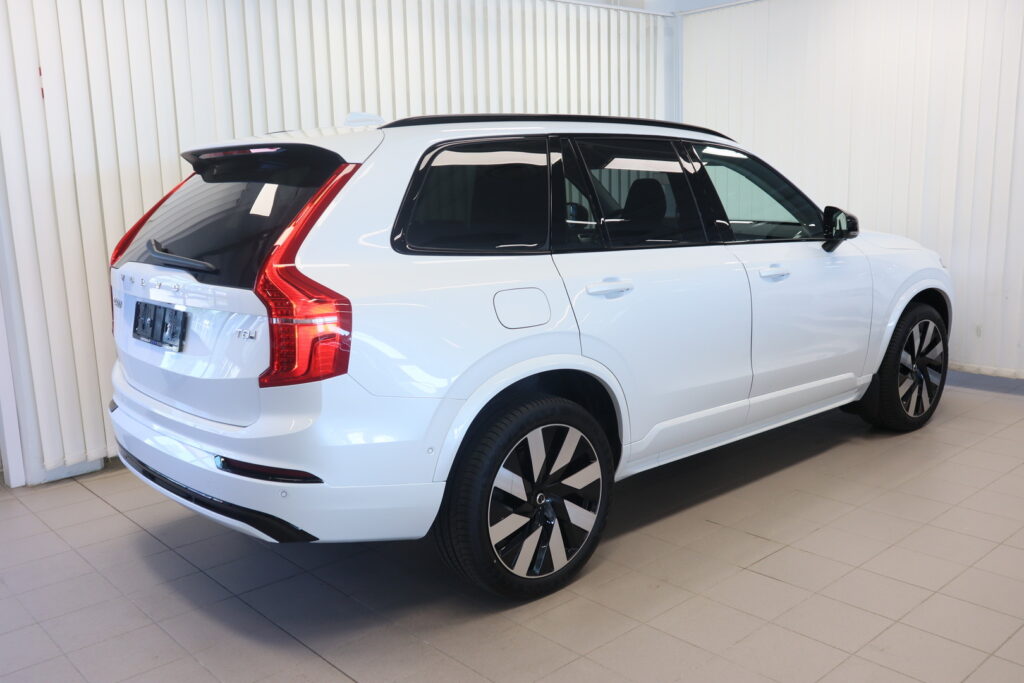 Volvo XC90, image 2