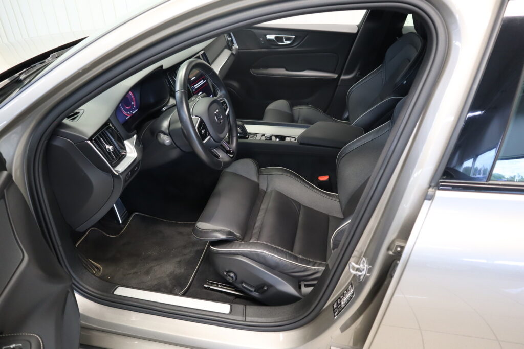 Volvo S60, image 3