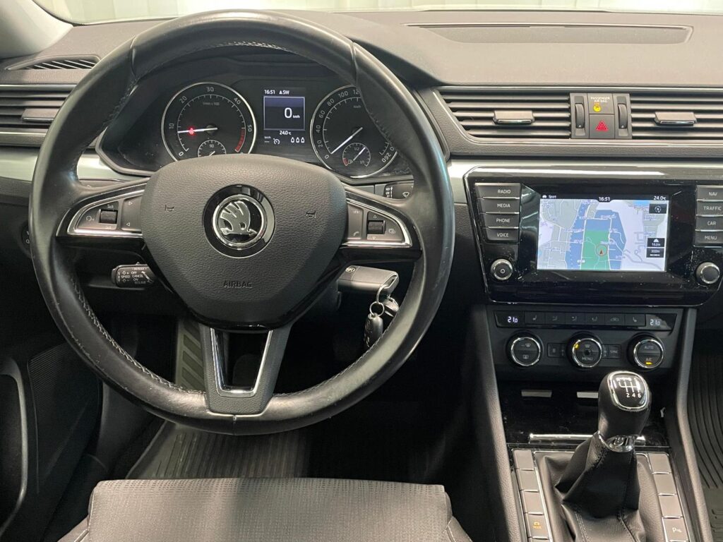 Skoda Superb, image 5