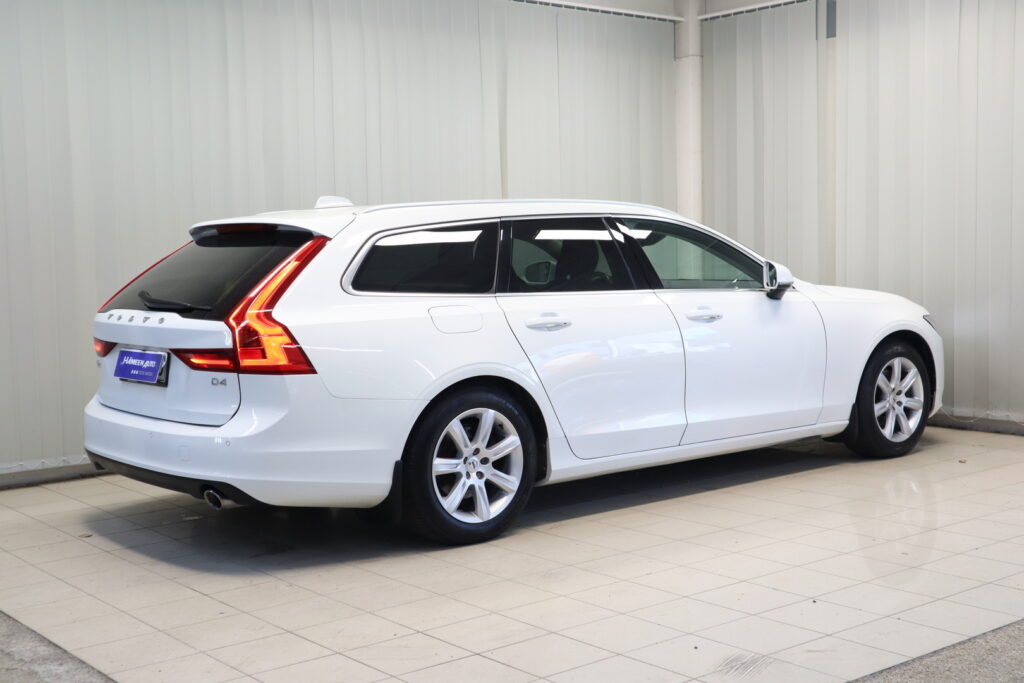 Volvo V90, image 17