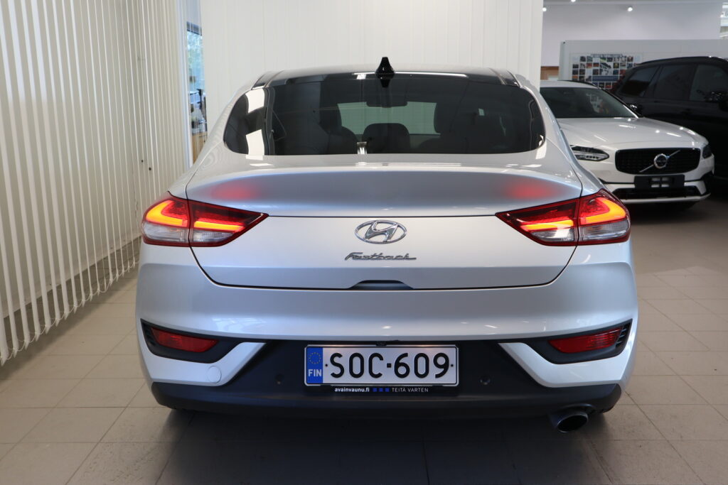 Hyundai i30 Fastback, image 4