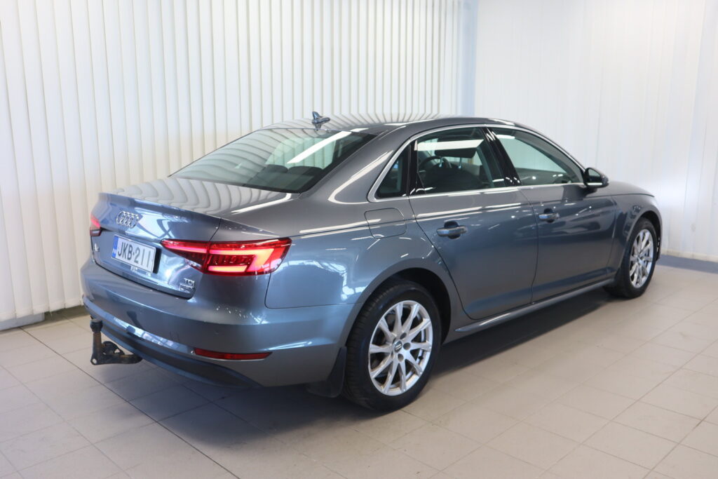 Audi A4, image 3