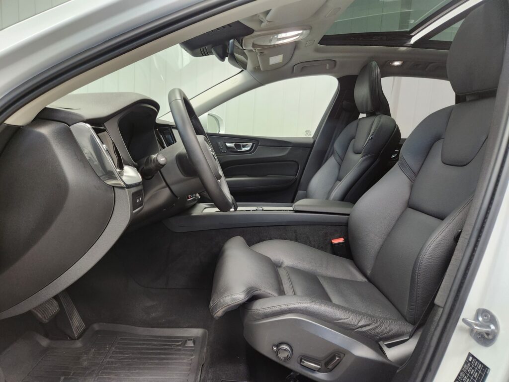 Volvo XC60, image 6