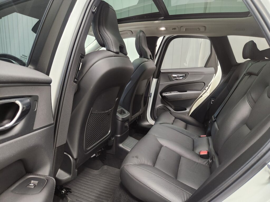 Volvo XC60, image 7