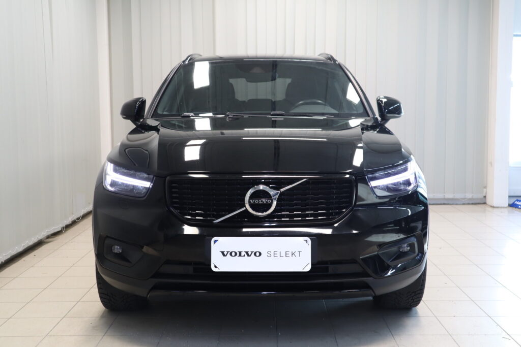 Volvo XC40, image 3