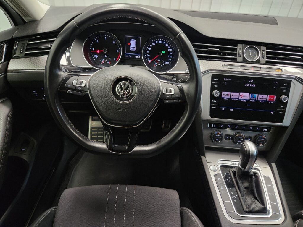 Volkswagen Passat, image 10