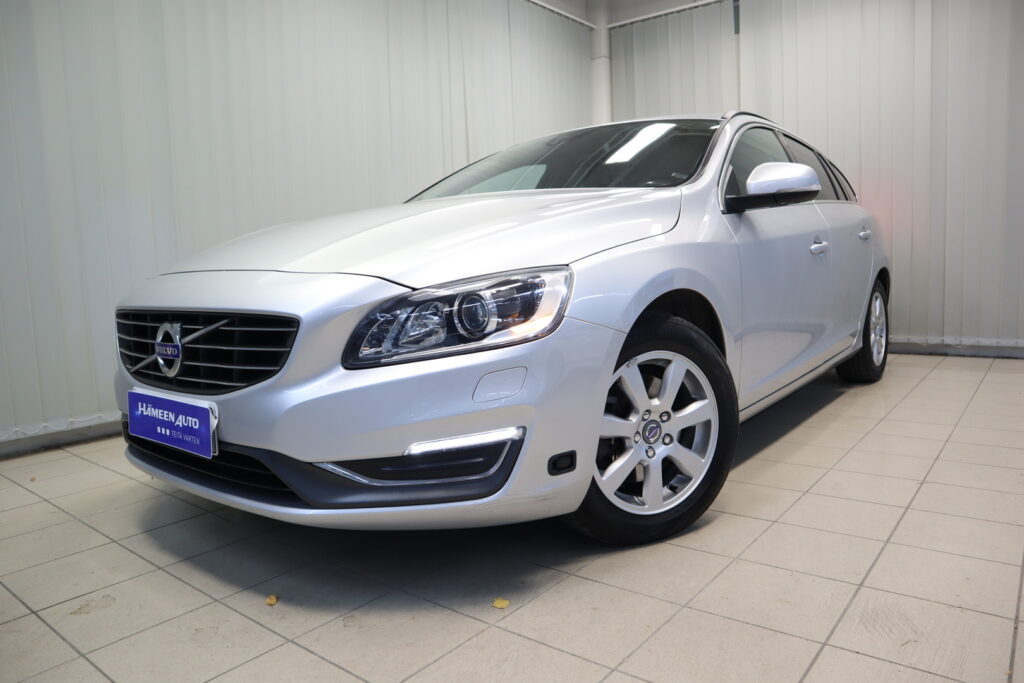 VOLVO V60, image 2