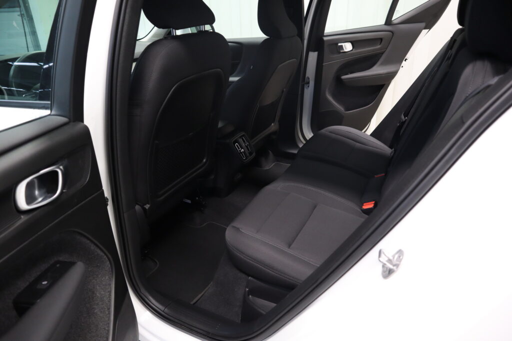 Volvo XC40, image 15