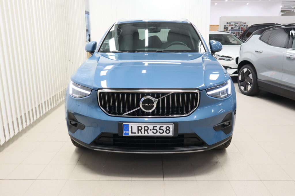 Volvo XC40, image 2