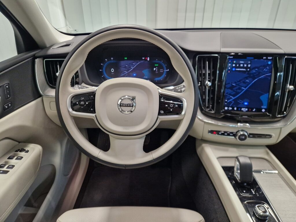 Volvo XC60, image 8