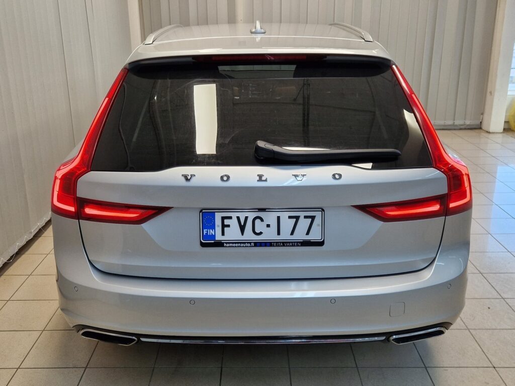 Volvo V90, image 6