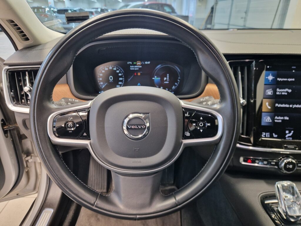 Volvo V90, image 8