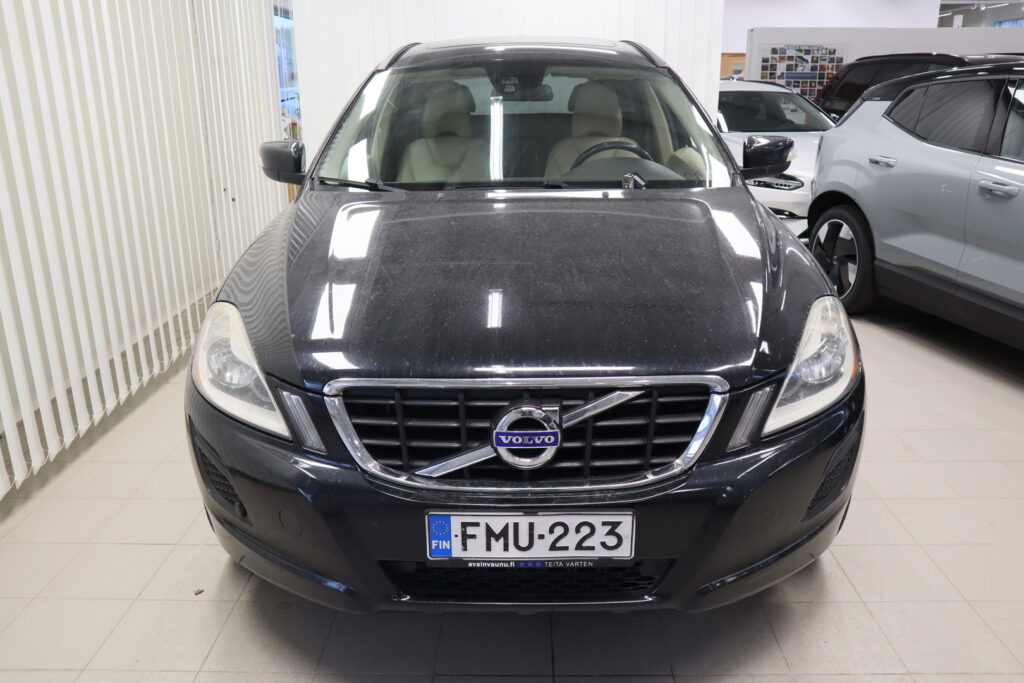 Volvo XC60, image 2