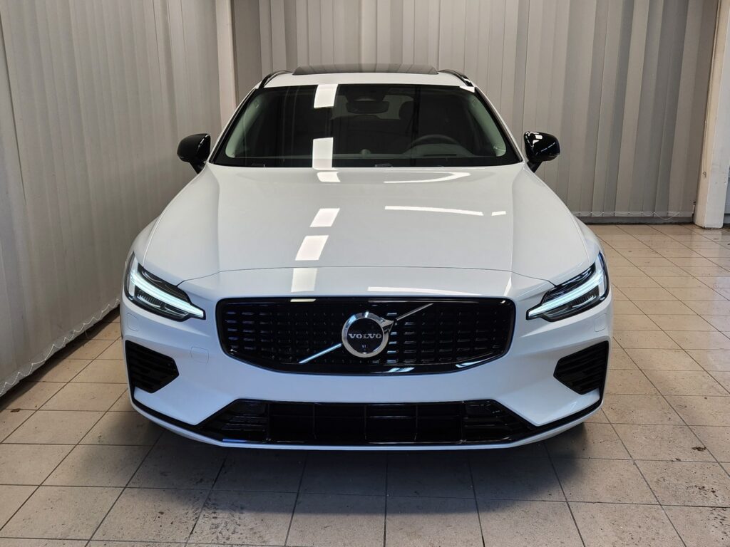 Volvo V60, image 2