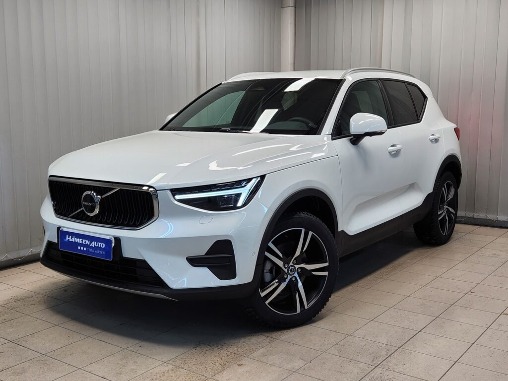 Volvo XC40, image 2