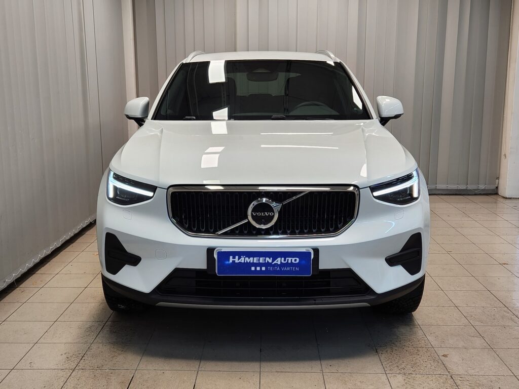 Volvo XC40, image 3