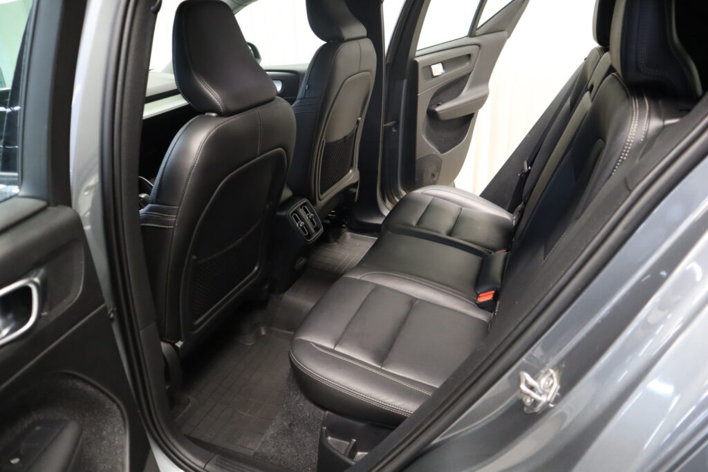 Volvo XC40, image 14