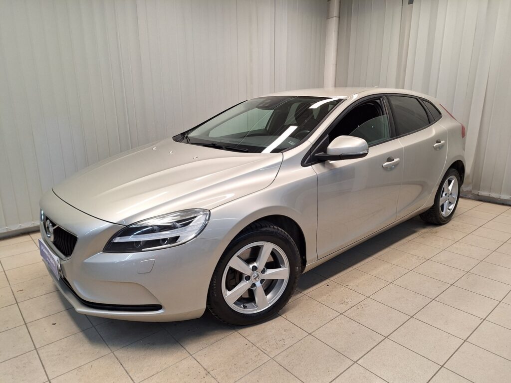 Volvo V40, image 2