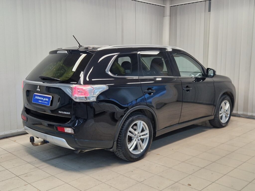 Mitsubishi Outlander, image 2