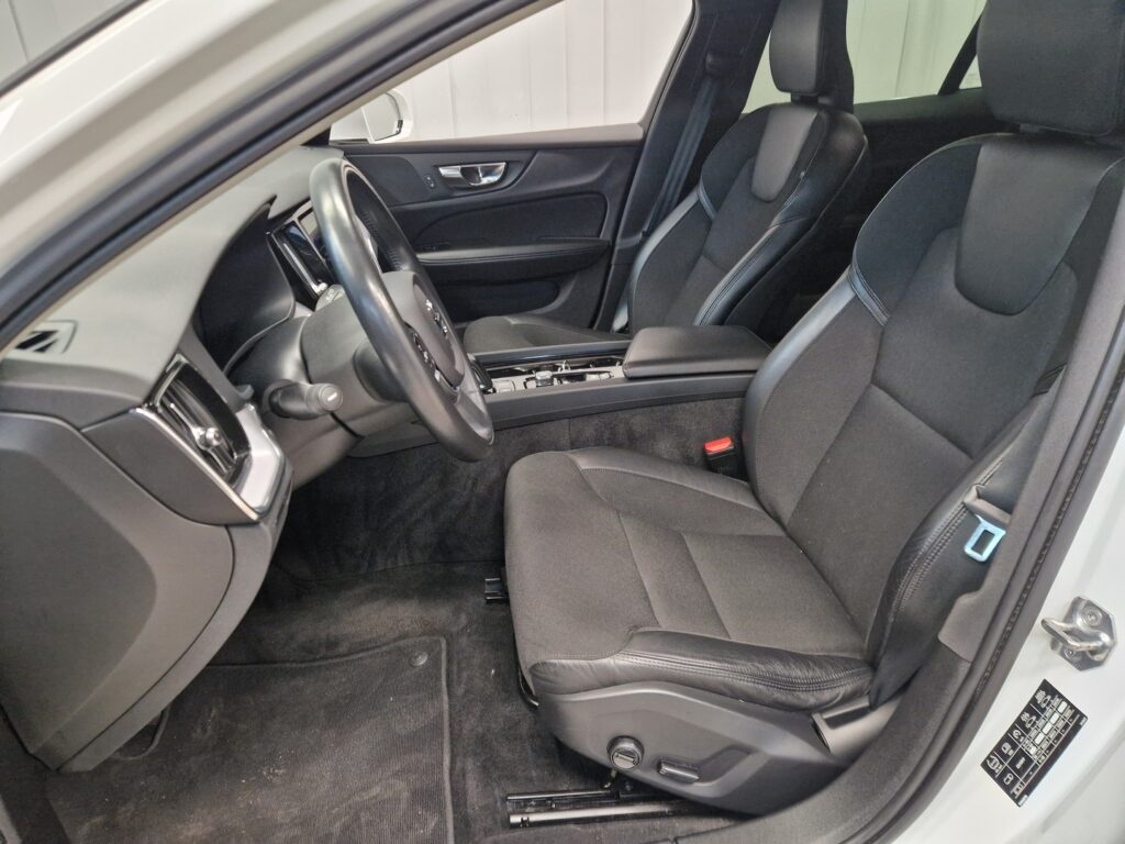 Volvo V60, image 14