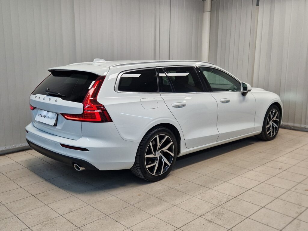 Volvo V60, image 2