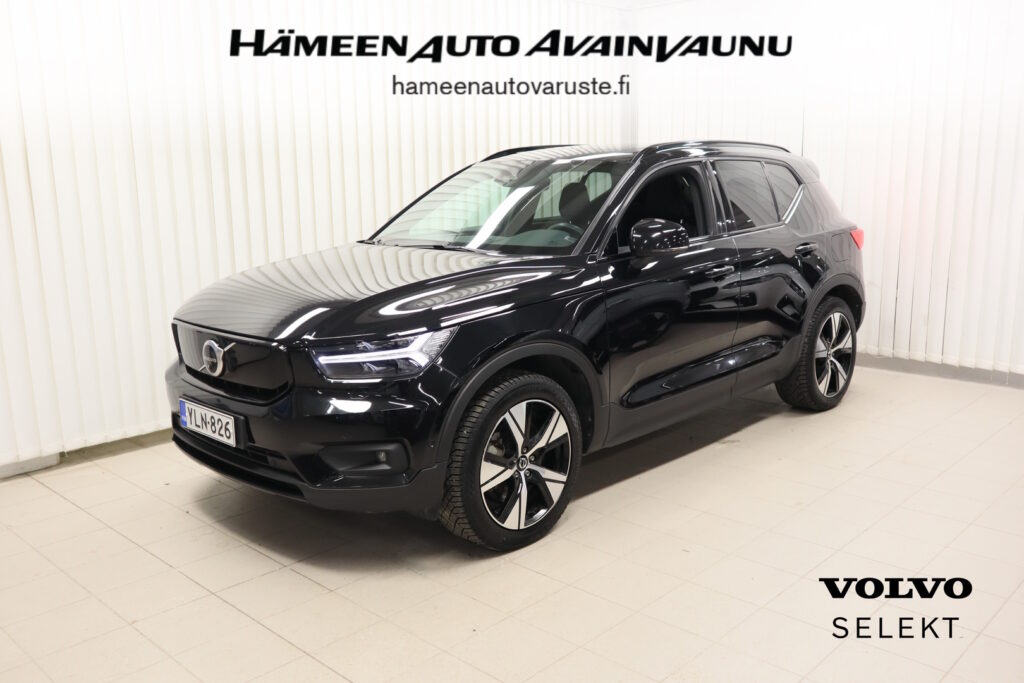 Volvo XC40, image 1