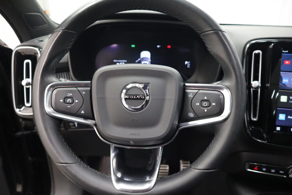 Volvo XC40, image 11