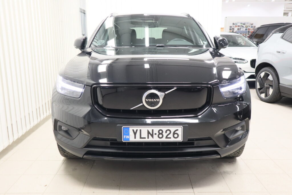 Volvo XC40, image 2