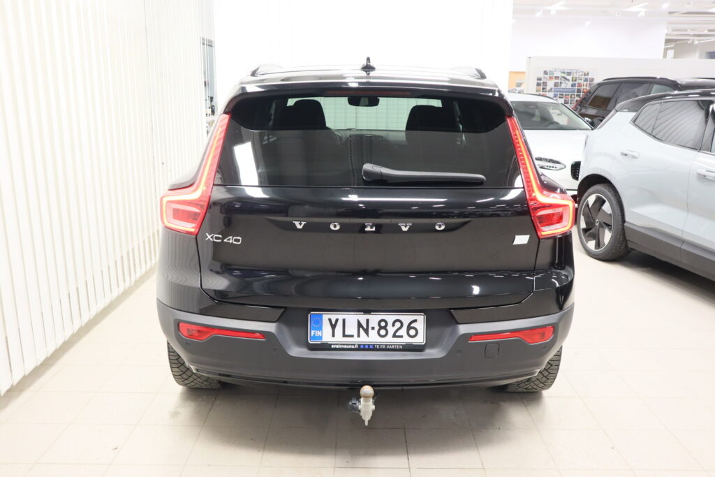 Volvo XC40, image 4