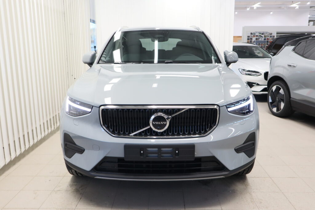 Volvo XC40, image 2