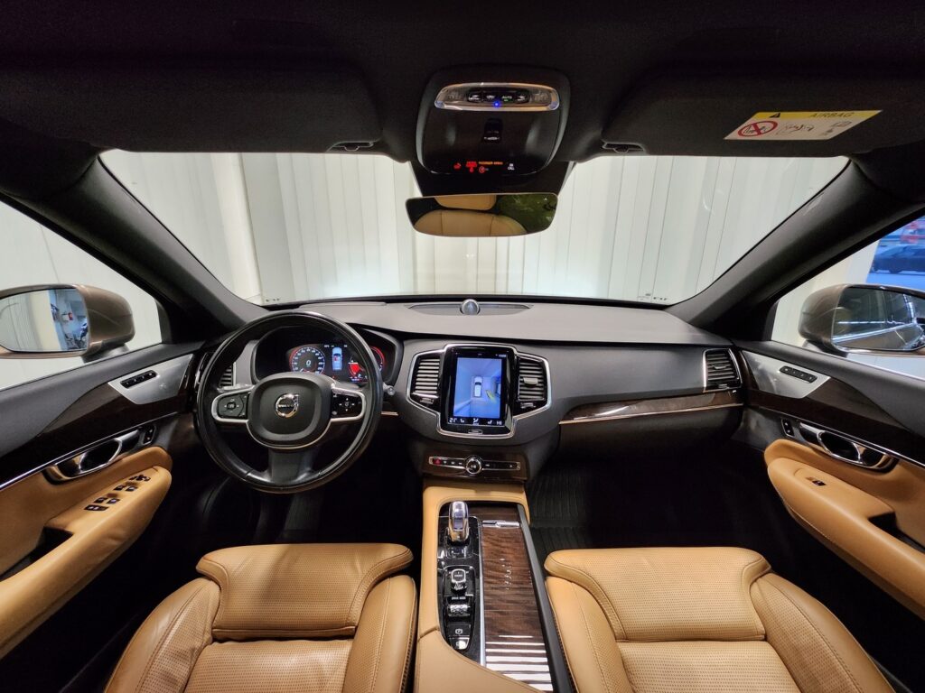 Volvo XC90, image 12