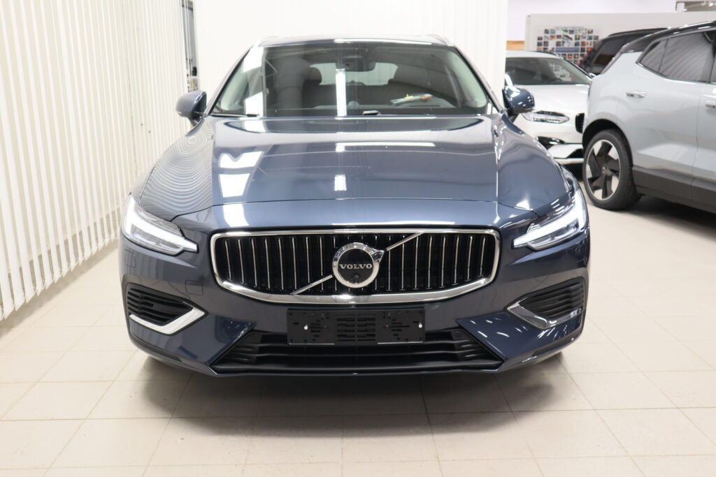 Volvo V60, image 2