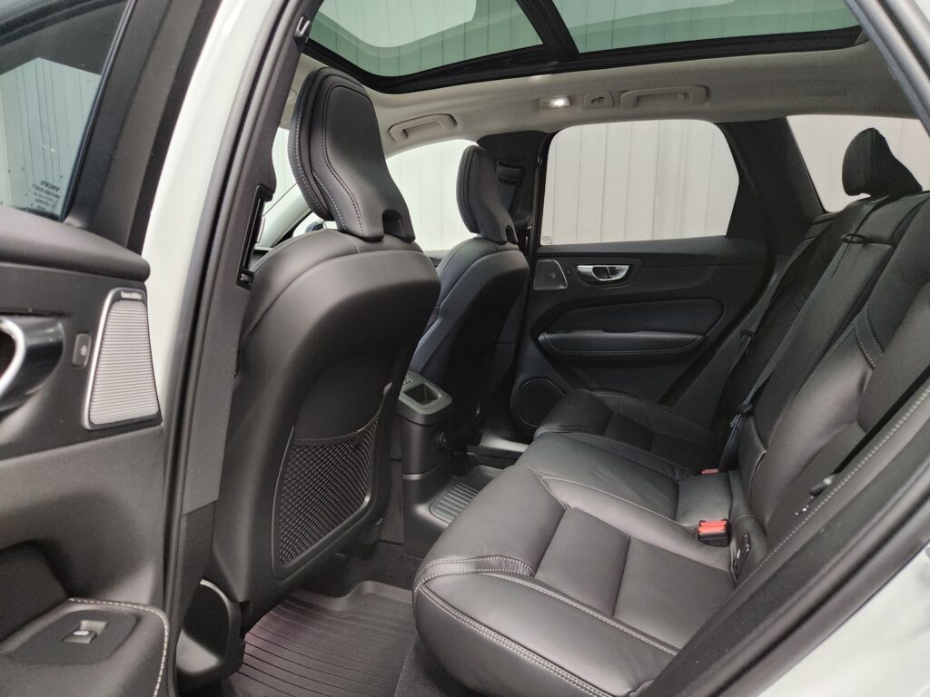 Volvo XC60, image 9