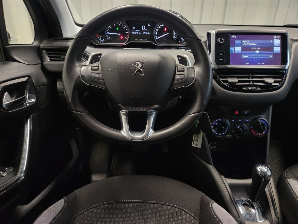 Peugeot 208, image 9