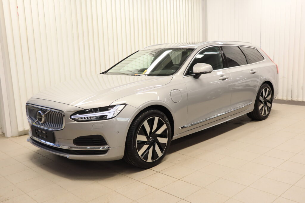 Volvo V90, image 1