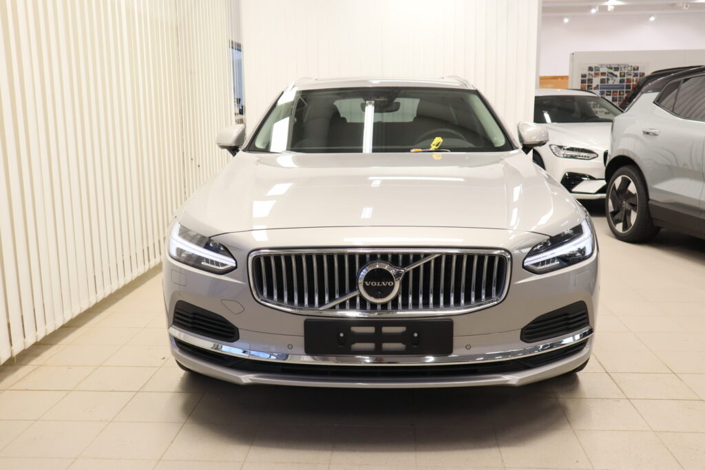 Volvo V90, image 2