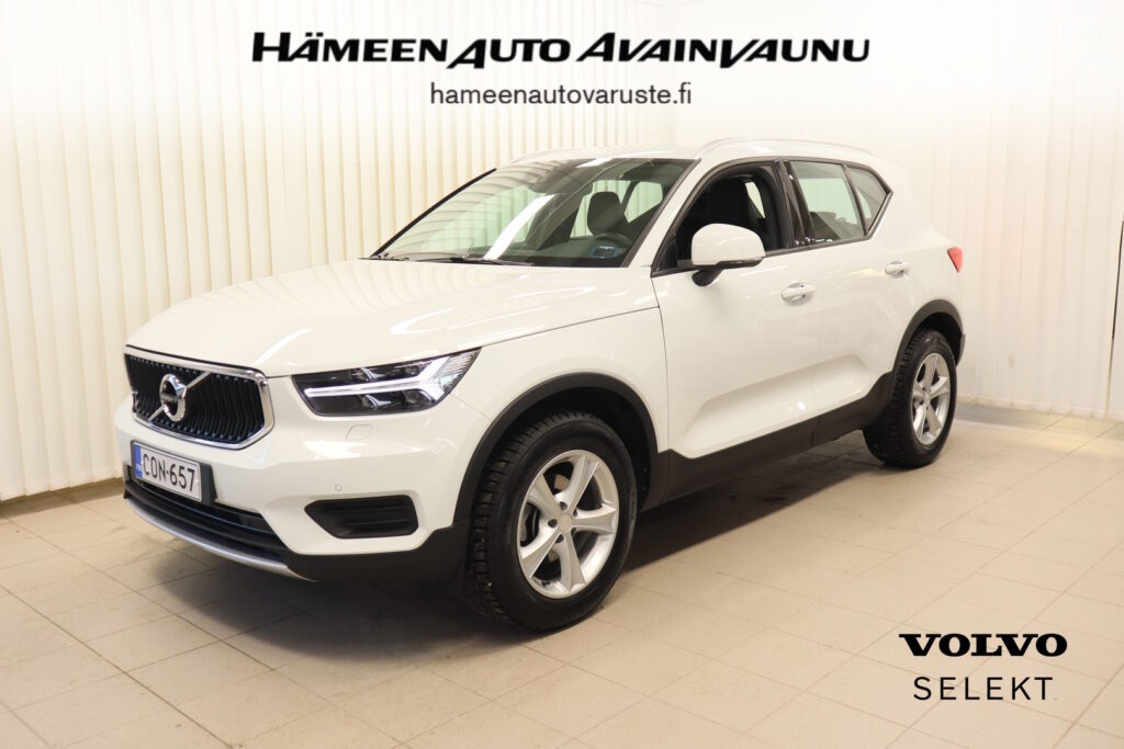 Volvo XC40, image 1