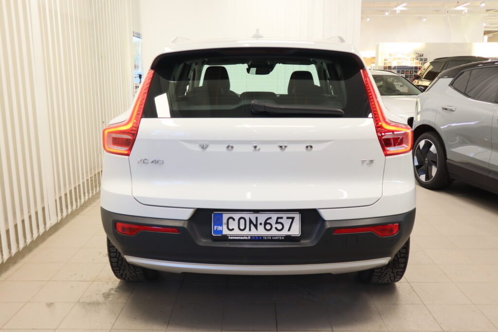 Volvo XC40, image 4